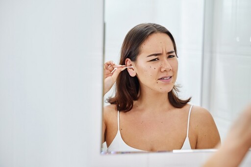 醫點名「夏天2行為」恐害耳朵發霉 ！ 耳塞、耳機最好也不要長時間使用
