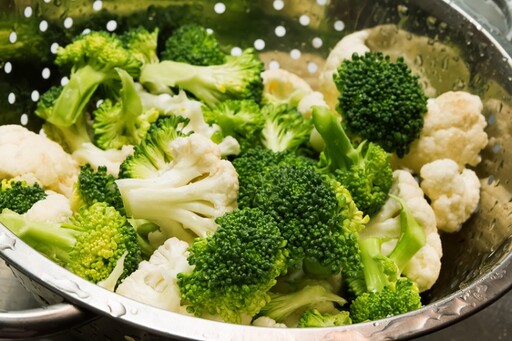 颱風後菜價漲！營養師公開「必買12種不易爛蔬菜」清單 解便秘、清血管都顧到