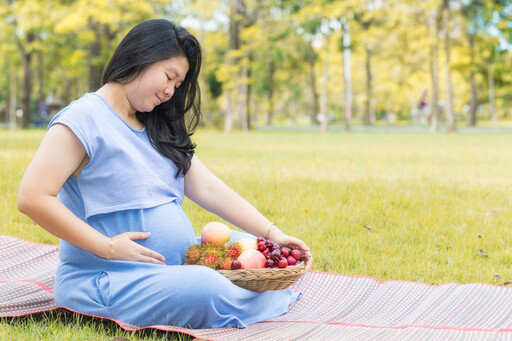 孕媽媽別再抽菸了!!研究表明:懷孕期間即使只抽1根，一樣影響新生兒健康