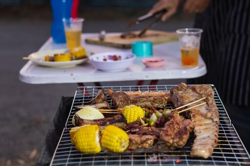 烤肉香腸、甜不辣別先吃！營養師推「1飲食順序」避免長胖 烤肉醬最好稀釋再刷