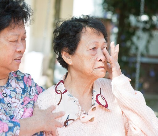 7旬婦吃抗憂鬱劑又吃降血壓藥，身體虛弱、精神倦怠送急診，4種常見多重用藥危機