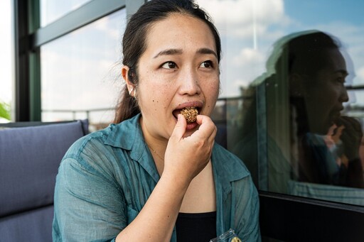 為什麼看起來總是比別人老？恐怕是1食物吃太多了