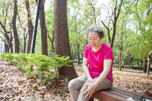 鈣補太多傷心、洗腎，還會脹氣便秘！專家揭怎麼吃 大骨湯加1調味料更能吸收