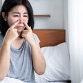 換季鼻塞、打噴嚏是「感冒or鼻過敏」？醫教從鼻涕顏色區分 白蘿蔔、水梨少吃