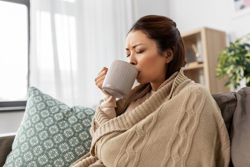 冷吱吱!!改善手腳冰冷5強茶飲， 第一名竟不是薑茶