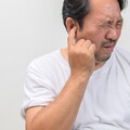 寒流來襲小心「內耳中風」！耳鳴、眩暈是警訊 醫點名「這些人」最需注意