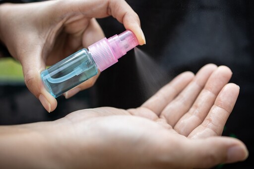 你每天在用的抗菌洗手液、濕紙巾恐致癌！ 醫急警告：「含這2種成分」快停用