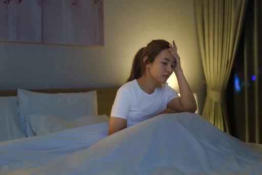 「今晚早點睡」結果又熬夜？你可能中了這3陷阱 醫教6招戒掉晚睡