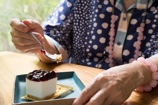 明明吃不鹹血壓還飆高？ 營養師點名「3大隱藏高鈉食物」：麵包、蛋糕中了