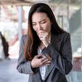 咳嗽一直好不了怎麼辦？中醫師教你分辨體質調理 這些地雷日常別再踩