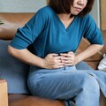 胃潰瘍「4種痛」常被誤會心臟病！醫示警 半夜痛醒別輕忽