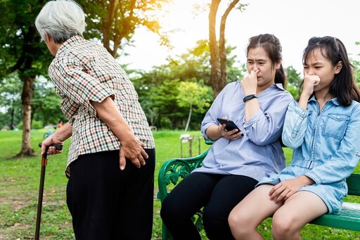 為什麼聞自己的屁不覺得臭？研究給出答案 還可能有助血管健康