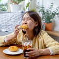 月經快來前特別想吃甜、暴食？醫揭「背後真正原因」 教你6招吃得開心不內疚