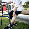 健保擴大給付骨鬆藥！中高齡快看你有沒有「骨鬆3徵兆」