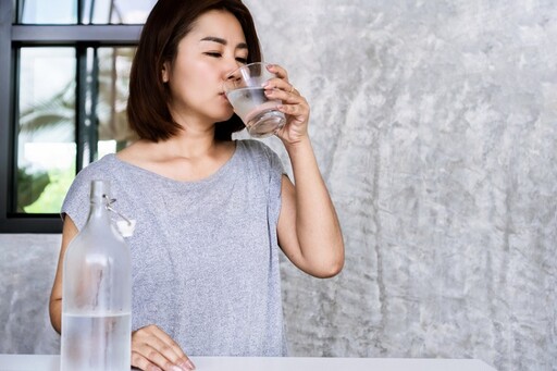 熱到快中暑？高溫必吃「這8種涼感食物」降溫、防脫水 辣椒也上榜
