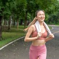 運動前後「碳水這樣吃」對增肌減脂最有利！醫認證 這時吃精緻澱粉最不易變脂肪