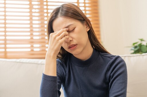 常眼睛疲勞又模糊？ 眼科醫：天天做「這4件事」改善眼肌無力、找回清晰視力