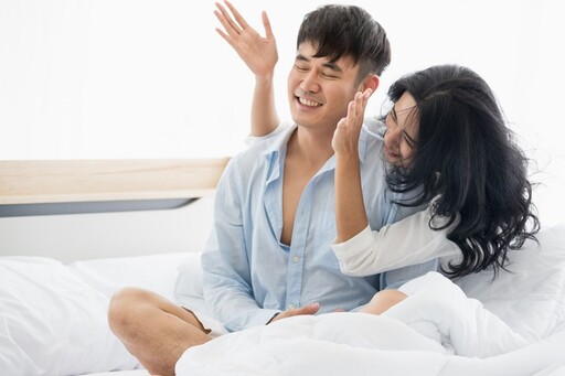 性愛太頻繁會傷腎？泌尿科醫師告訴你真相 小心廁所跑不停
