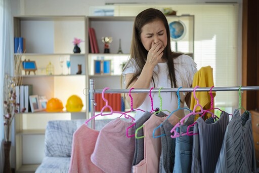 衣服洗完還有臭味？家事達人教你「1招解決」 再加1物還有殺菌效果