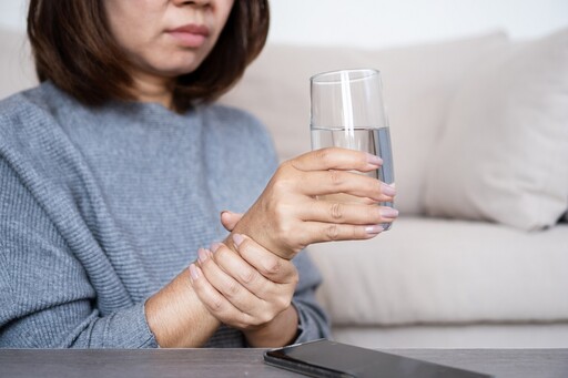 常吃「這些方便食物」小心帕金森氏症提早找上門！ 微波便當、三合一咖啡入列