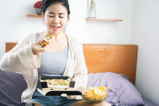 常吃「這些方便食物」小心帕金森氏症提早找上門！ 微波便當、三合一咖啡入列
