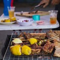 這款肉一片近千卡！中秋烤肉「熱量炸彈」曝 網崩潰：每次都烤爆它