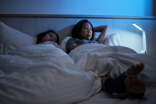 更年期白天累、晚上卻睡不著？醫教「5招」有效調整睡眠 2飲品午後少喝