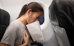 暈車藥多久前吃才有效?藥師曝「正確時間點」 6種人要小心服用