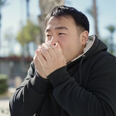 天氣變冷手腳冰冷？醫：恐是腦中風前兆 這3種人最易中鏢