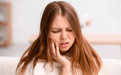 牙疼可能不只是牙病，可能引發全身毛病