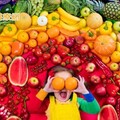 什麼是「彩虹飲食法」？ 了解6種顏色蔬果植化素、功效！