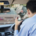 「路怒症」是一種病嗎？開車容易生氣怎麼辦？醫：快做1動作保持冷靜