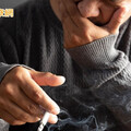 老菸槍男患小細胞肺癌無法手術 免疫治療合併化療成功展現「長尾效應」
