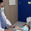 青春期的「隱形炸彈」－狐臭悄悄引爆社交危機，醫籲暑假是黃金治療期
