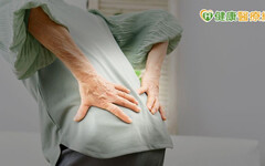 「退化性脊椎滑脫」易腿麻、走不遠 醫：正確治療才能維持行走