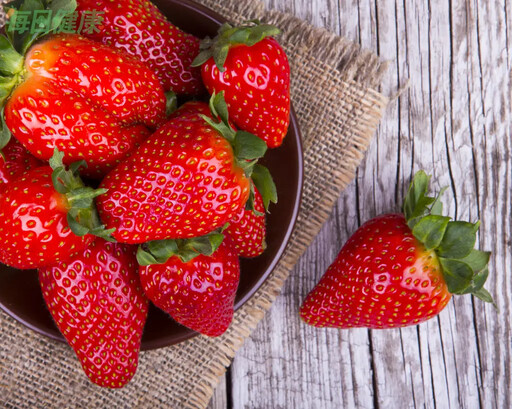 草莓竟然是大腦守護神 研究發現：草莓的神奇成份除了抗氧化、抗癌還可延緩失智症