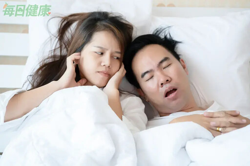 閉上嘴巴！研究顯示「口呼吸」將削弱氧氣供應 恐為失眠和鼻塞罪魁禍首