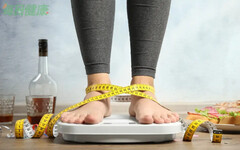 減肥天天量體重？醫曝「1類人」別亂量 3小撇步幫你控制體重