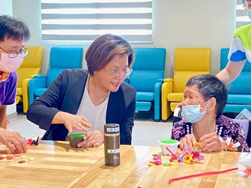 彰化大城秀和苑日照中心開幕 百歲阿公與縣長PK龍舟賽