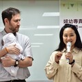 臺北婦幼院區迎首例水中生產 三寶媽圓夢全家參與迎新生