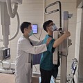 嘉基攜手再耕園推「就醫易讀手冊」 協助心智障礙者安心看診