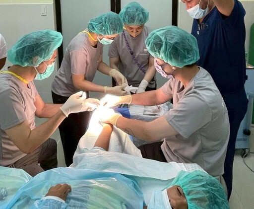嘉基深耕國際醫療 跨國協作2天完成43例手術 助患者重獲新生