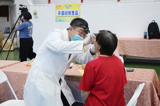 嘉市樂齡勇壯潔牙賽 長者展現潔牙技巧 共同推廣口腔健康
