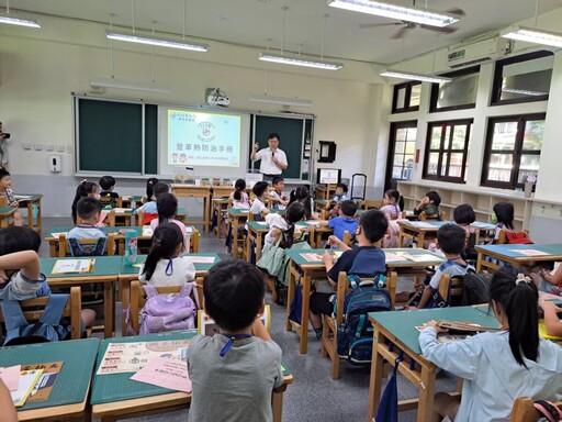 新北加開社區防蚊師防疫專班 杜絕登革熱守護市民健康