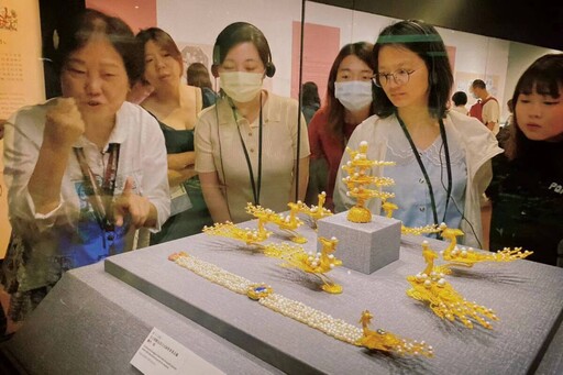 嘉縣「C」手遊故宮 活化據點照護服務