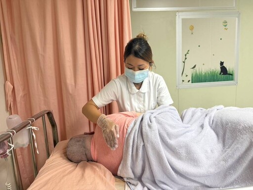 創世鳳山院護理師 用愛守護植物人