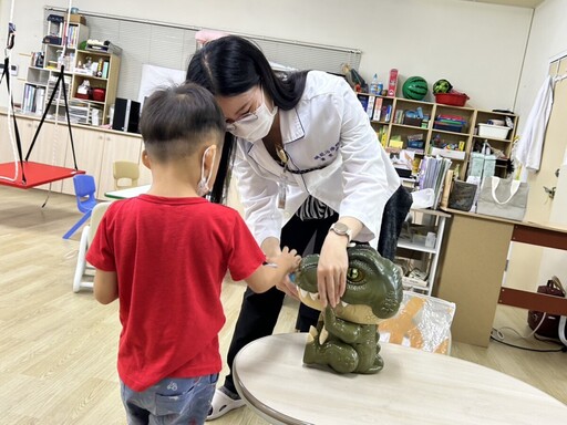 嘉義醫院早療服務再升級 專業設備打造兒童復健新基地