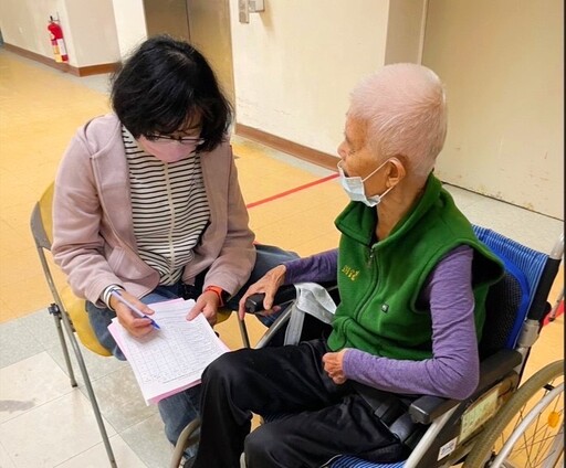 醫養合一 嘉義榮院團隊前進白河榮家為榮民眷長輩整合式健檢