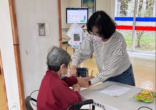 醫養合一 嘉義榮院團隊前進白河榮家為榮民眷長輩整合式健檢