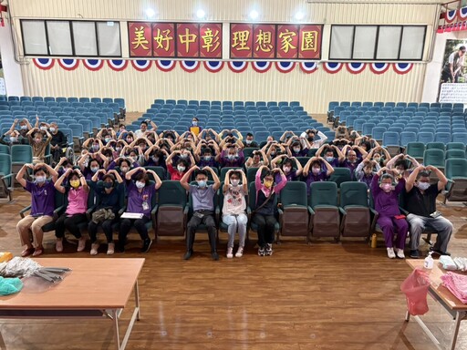 中彰榮家「隔離衣穿卸」實作訓練 提升防疫能力